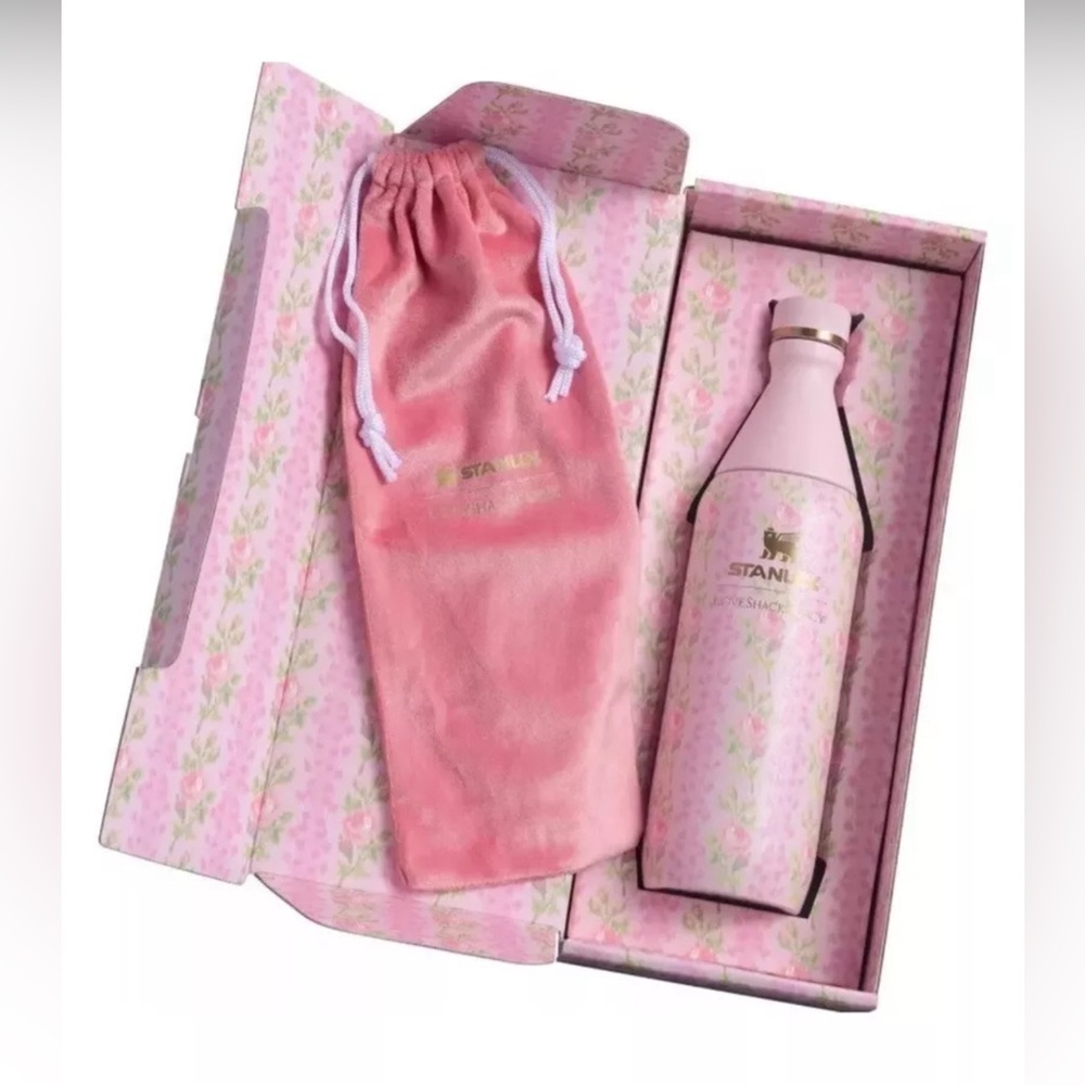 Stanley x LoveShackFancy 20 oz All Day Slim Bottle Blooming Heirloom